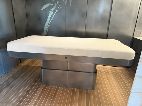 In the silence of the Admiral Armani Yacht 72m Spa, our signature massage bed finds Its home