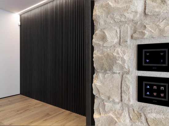 AVE: Home Automation and Touch Controls for a Contemporary Villa in Franciacorta