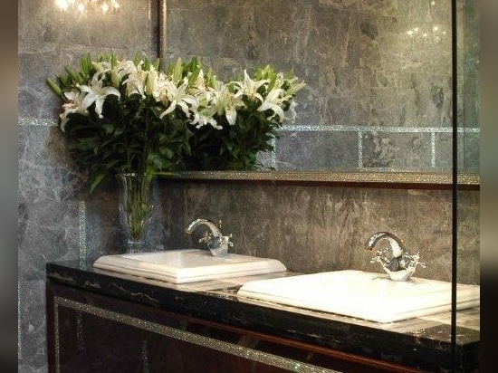 CRYS-TILE™ – Crystal Elegance Integrated into Architecture