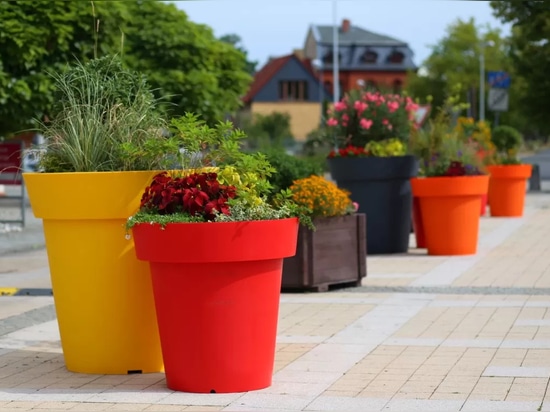 Cities during hot weather: creating comfortable public spaces