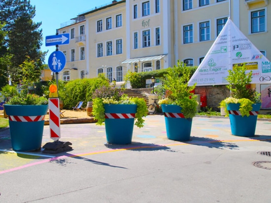 Urban planters for safer public spaces