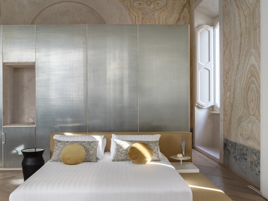Gallotti&Radice enters the world of luxury hospitality, inaugurating a new vision of contemporary living within hospitality spaces as well.