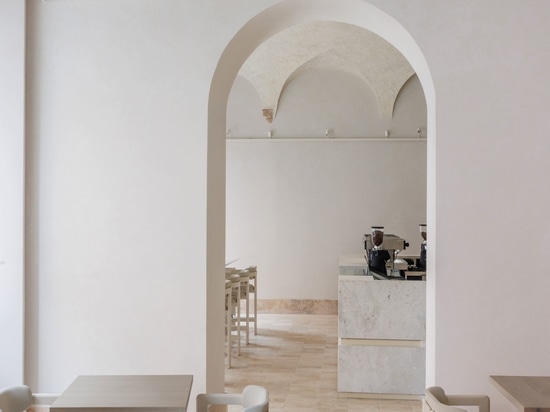 Gallotti&Radice enters the world of luxury hospitality, inaugurating a new vision of contemporary living within hospitality spaces as well.