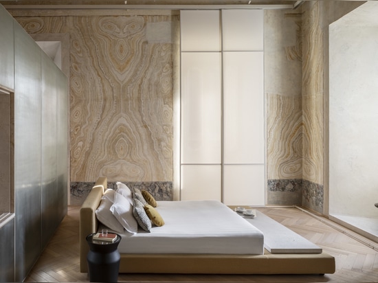 Gallotti&Radice enters the world of luxury hospitality, inaugurating a new vision of contemporary living within hospitality spaces as well.