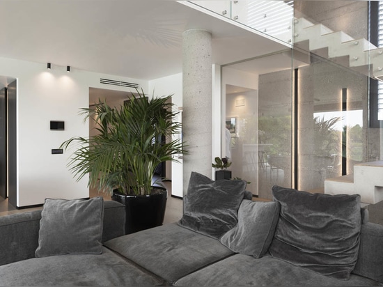 AVE home automation and design in a contemporary lake-view villa
