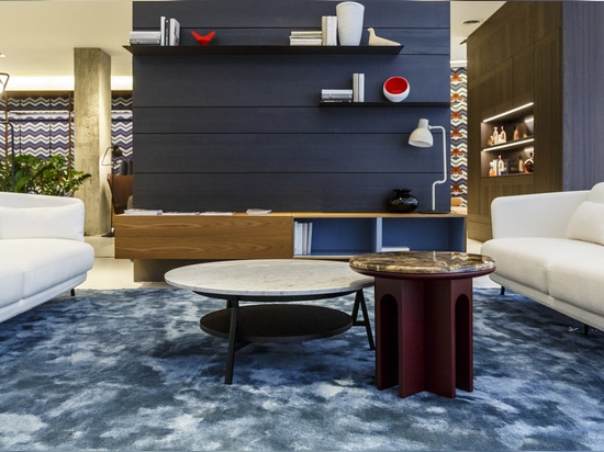 In-Touch rug, in color n.44