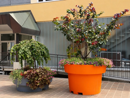 Large urban planters: the Köflach example