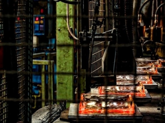 The making of a glassblock