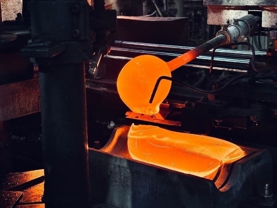 The Making of a Glass Roof Tile