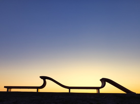 A 10-Metre Custom-Made Bench Blends into the Delfzijl Landscape
