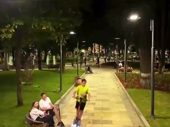 225 lighting columns and 90 custom bins for Kutaisi Central Park, Georgia