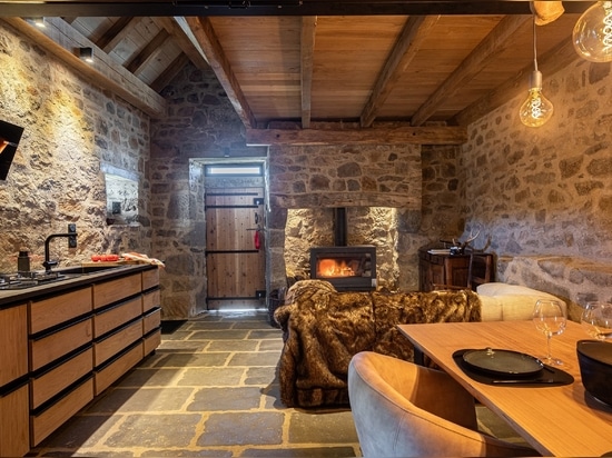 Dark grey pavement Nimes model by Rouviere Collection
