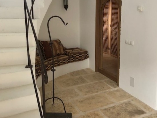 Old stone aspect concrete pavement by Rouviere Collection