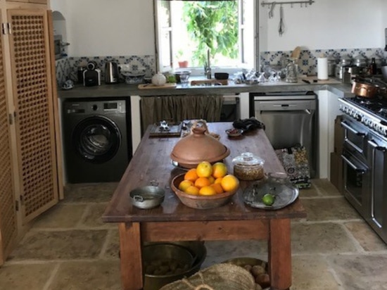Kitchen with a very old stone aspect by Rouviere Collection