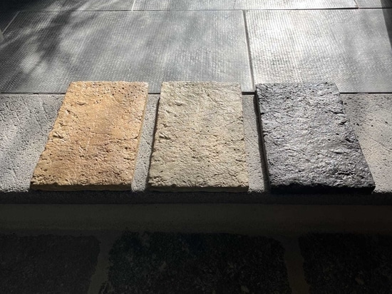 3 colors examples of Espelette model