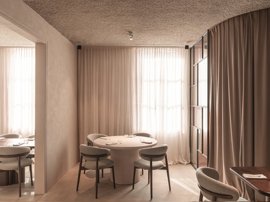 Project: Rohm Architecten, Monrow - Photo Credit: Bert Demasure