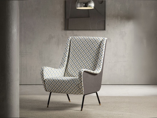 Anni 60 Armchair: An Icon of Minimalist Design, Made in Italy