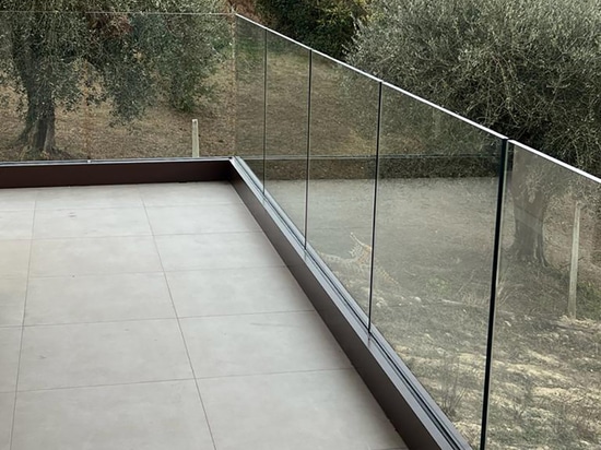 N-Era Railing