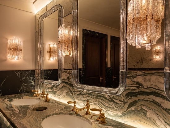 Cast glass mirror frame