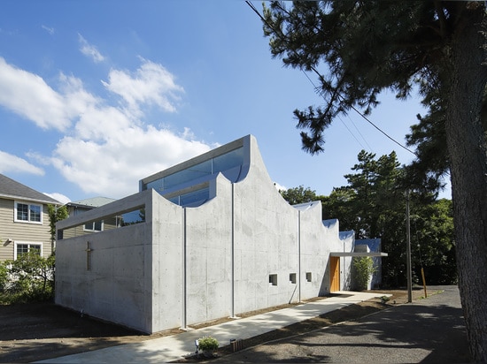 SHONAN CHRIST CHURCH BY TAKESHI HOSAKA