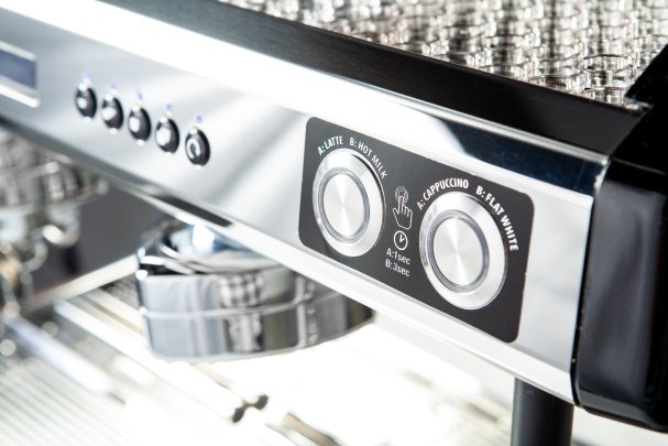 Reneka International Photo 4