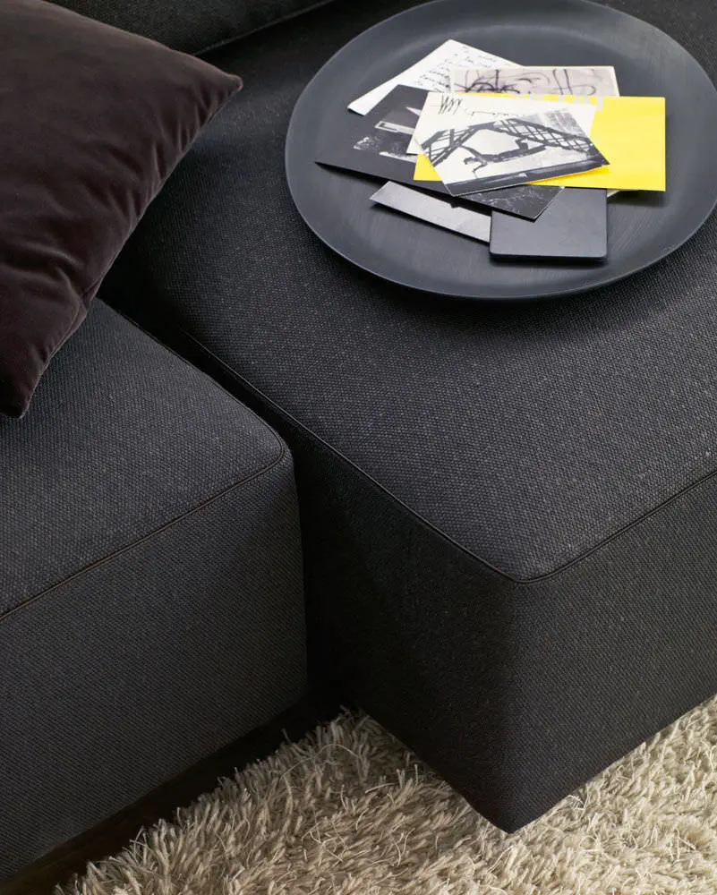 B &B ITALIA  ANDYのシリーズ　オットマン B &B ITALIA ANDYのシリーズ オットマン B &B ITALIA ANDYのシリーズ