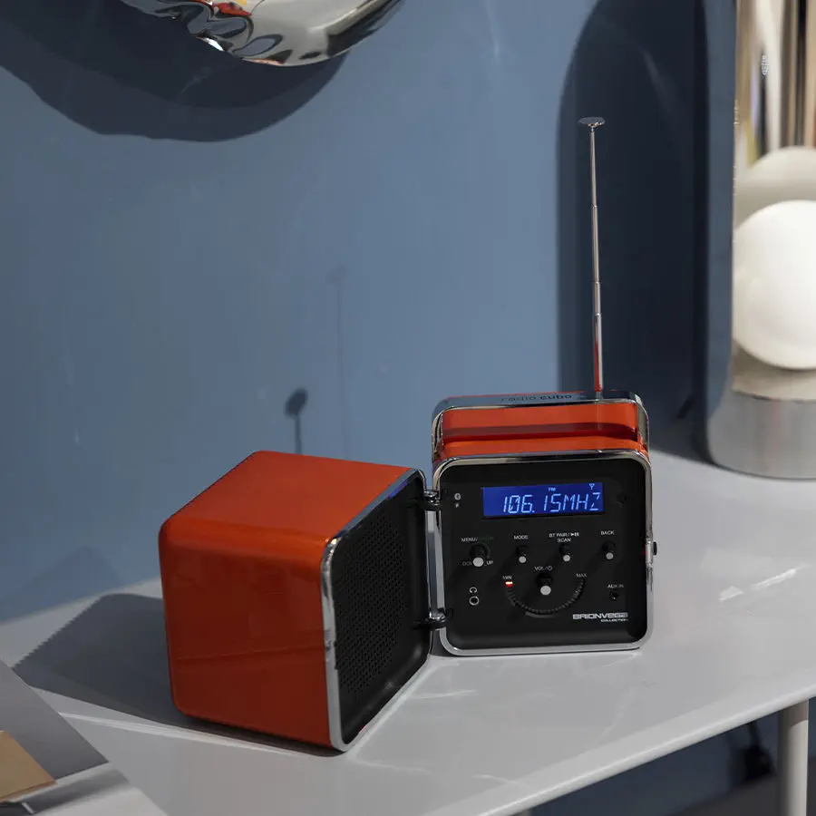 新品未使用　BRIONVEGA Bluetoothスピーカー TS522D+S BRIONVEGA Bluetoothスピーカー TS522D+S