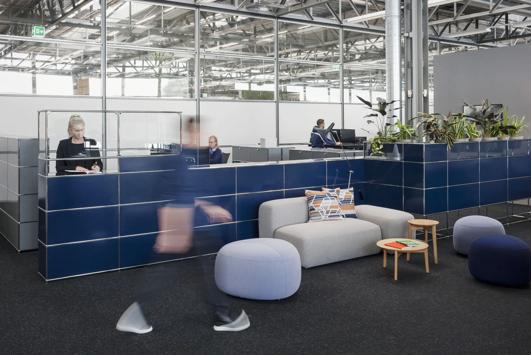 モジュール式受付カウンター - World of Plants for USM Haller