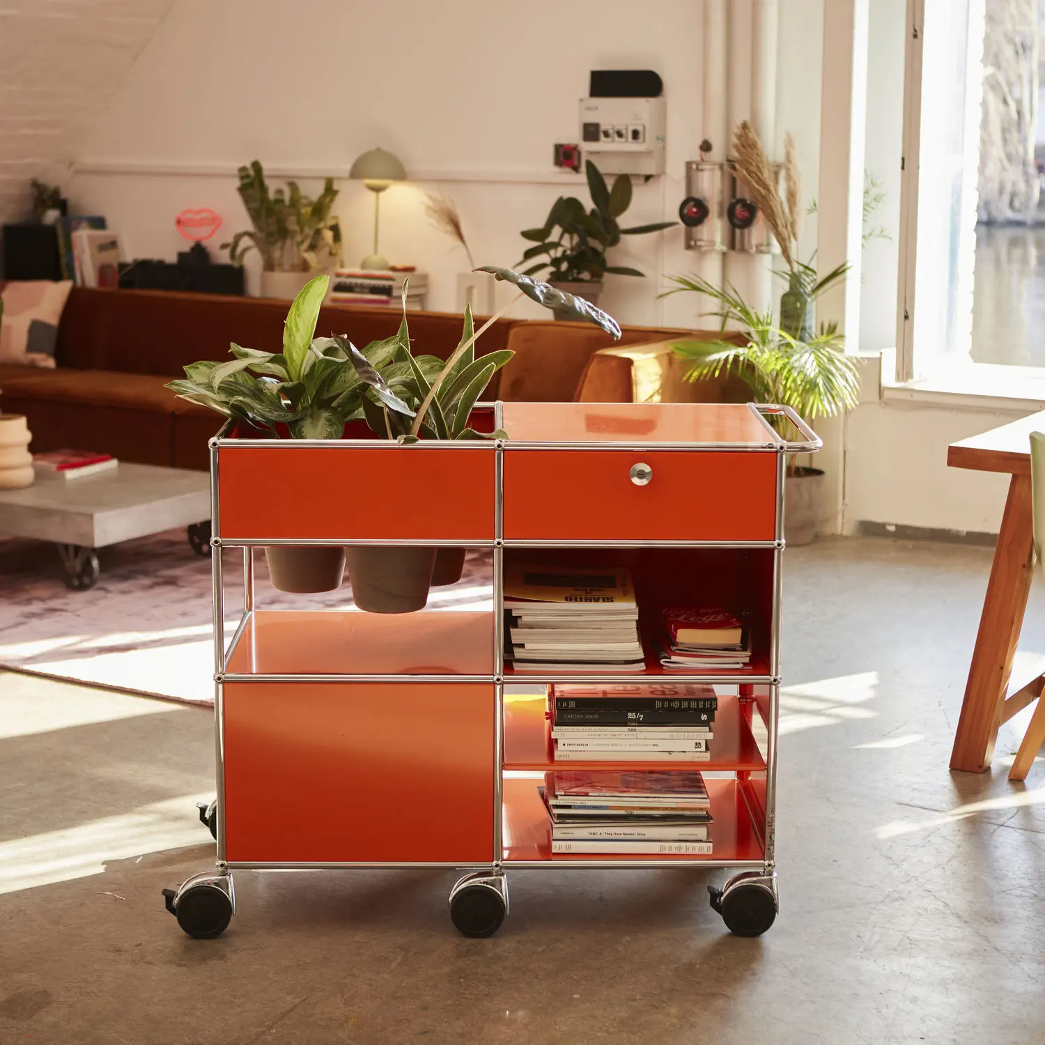現代風サイドボード - USM Haller - USM Modular Furniture - 金属製