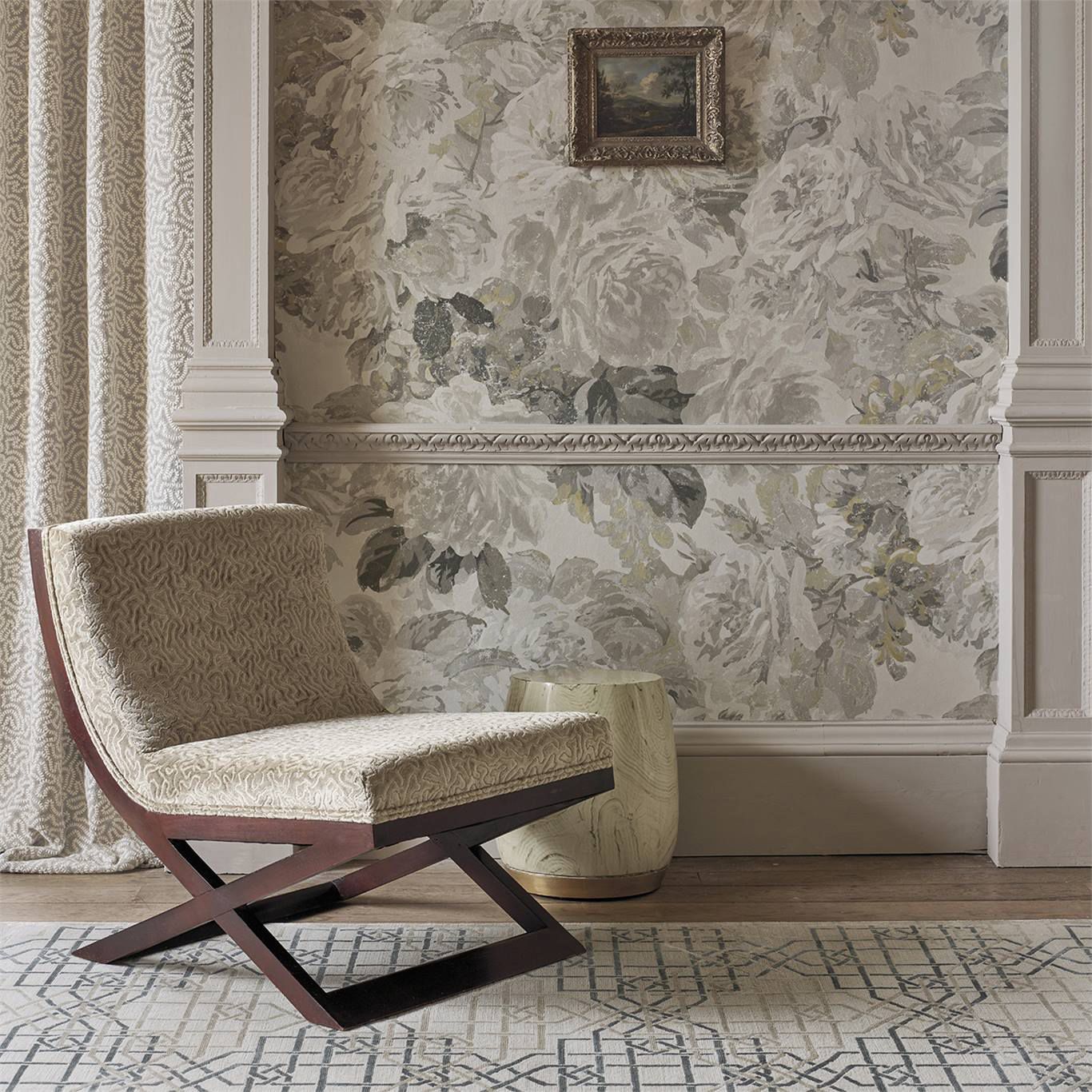 現代風壁紙 Darnley Rose Absolute Zoffany 花柄 織物風 グレー