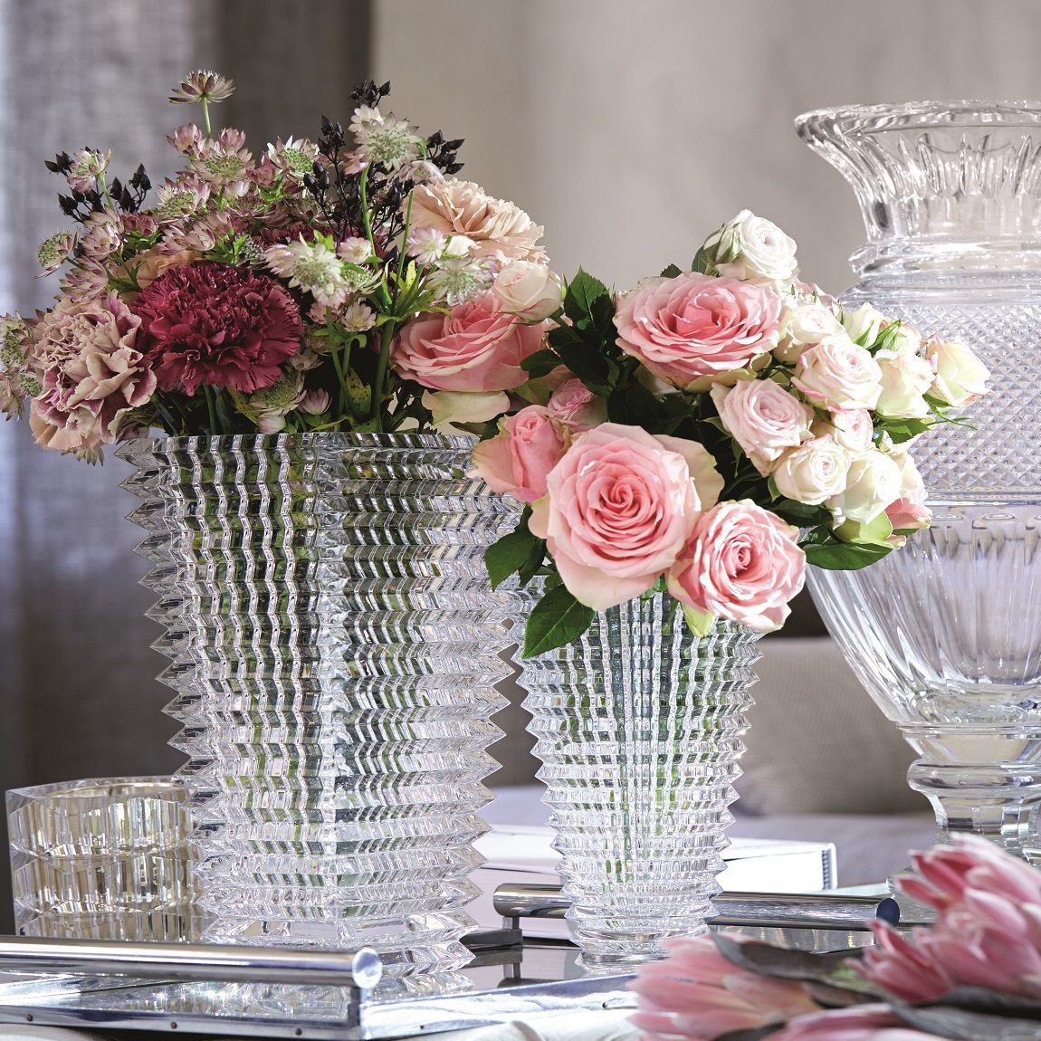 Baccarat クリア ストライプデザイン 花瓶 Baccarat クリア ストライプデザイン 花瓶 fit=scale-down,w=1200