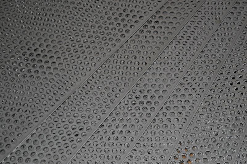 有孔シ トメタル Actis Furio スチール 外壁 丸形穿孔