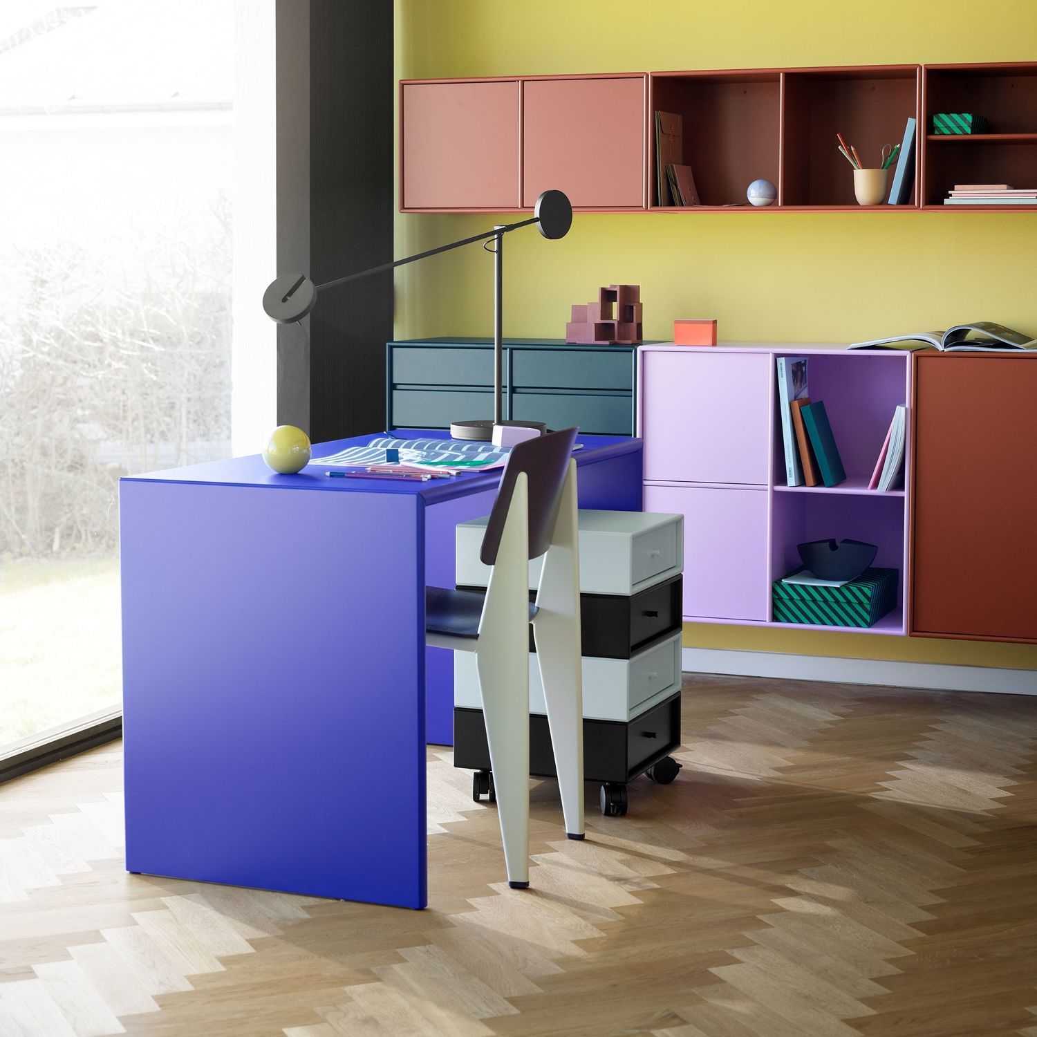 置き型デスク X80160 Montana Furniture 現代風 / ラッカー塗装MDF / 直線型