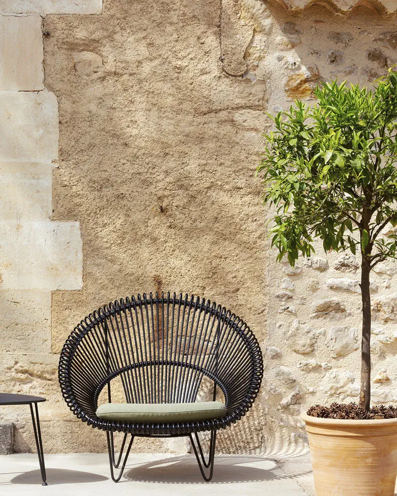 ロイ コクーンチェアモデルルーム展示品