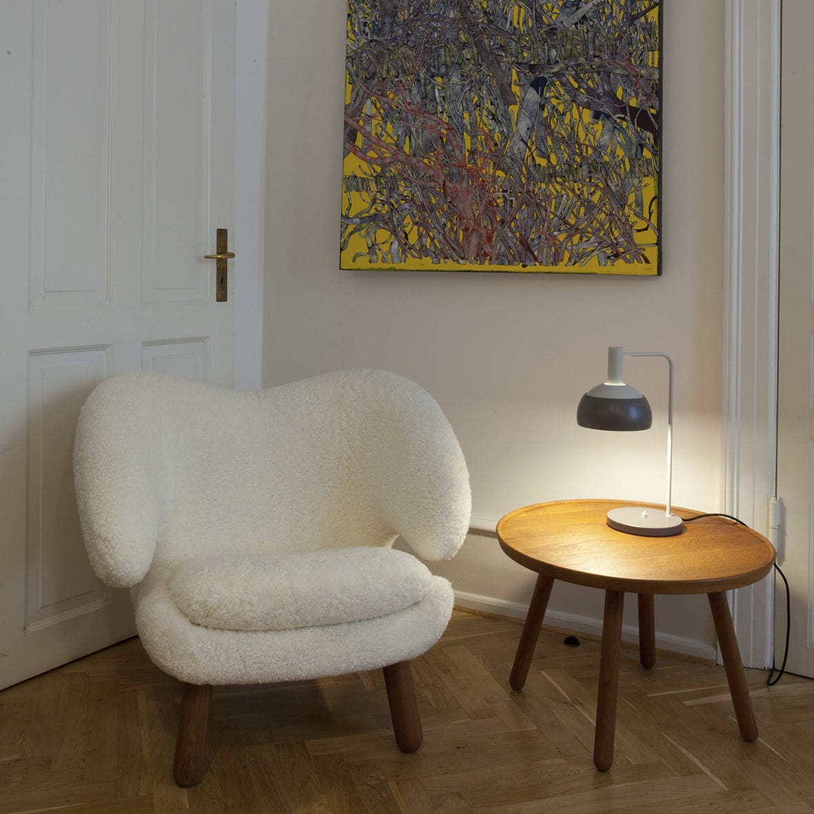 北欧デザインサイドテーブル - PELICAN - House of Finn Juhl