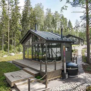 積層ソリッド ウッド製家 Sirius Honka Log Homes 省エネ 現代風 一階建て