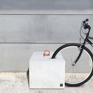 鉄製自転車ラック / コンクリート製 / セキュリティ / 公共スペース用
