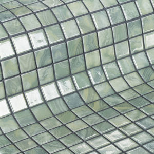 ガラス製モザイク