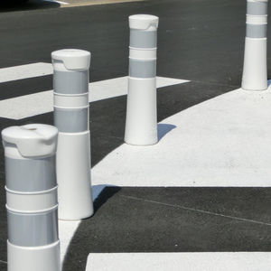 道路視線誘導標