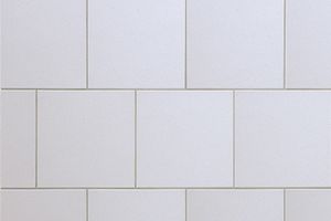 セラミック製タイル