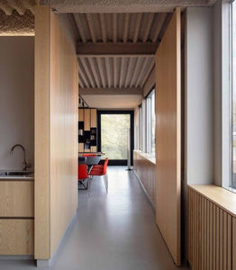 屋内用ドア 1