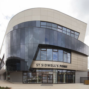 パネルカーテンウォール