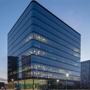 パネルカーテンウォール