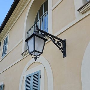 鋳鉄製都市型街灯用コンソール