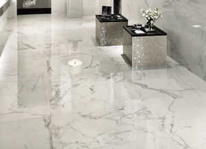陶磁器タイル