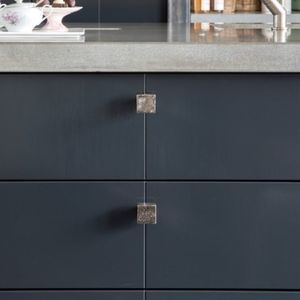 伝統的家具用ノブ 1