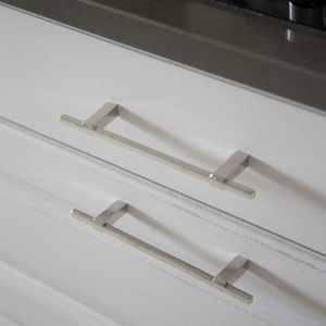 古い鉄製家具用取っ手 1