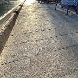 コンクリート製舗石