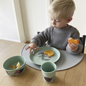 子供用テーブル食器 1