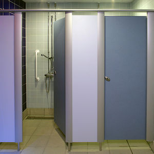 ガラス製トイレ用キュ－ビクル